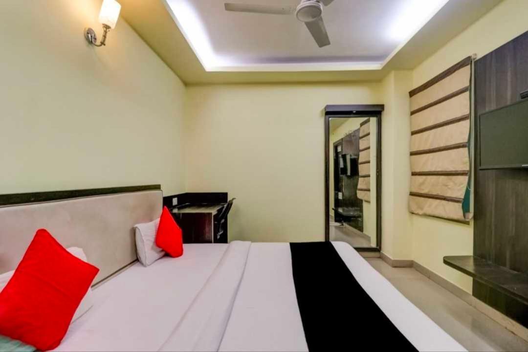 Collection O Hotel Kashi Inn Váránaszi Kültér fotó
