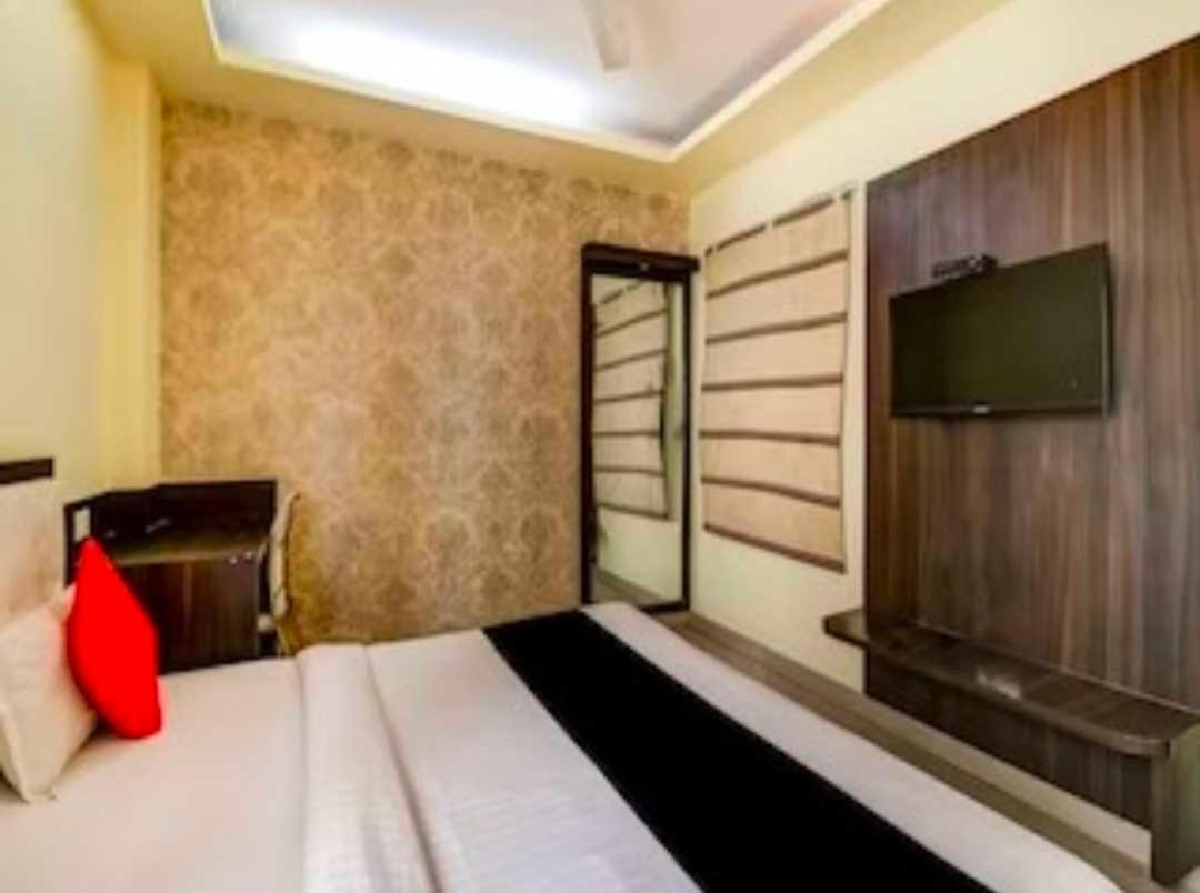 Collection O Hotel Kashi Inn Váránaszi Kültér fotó